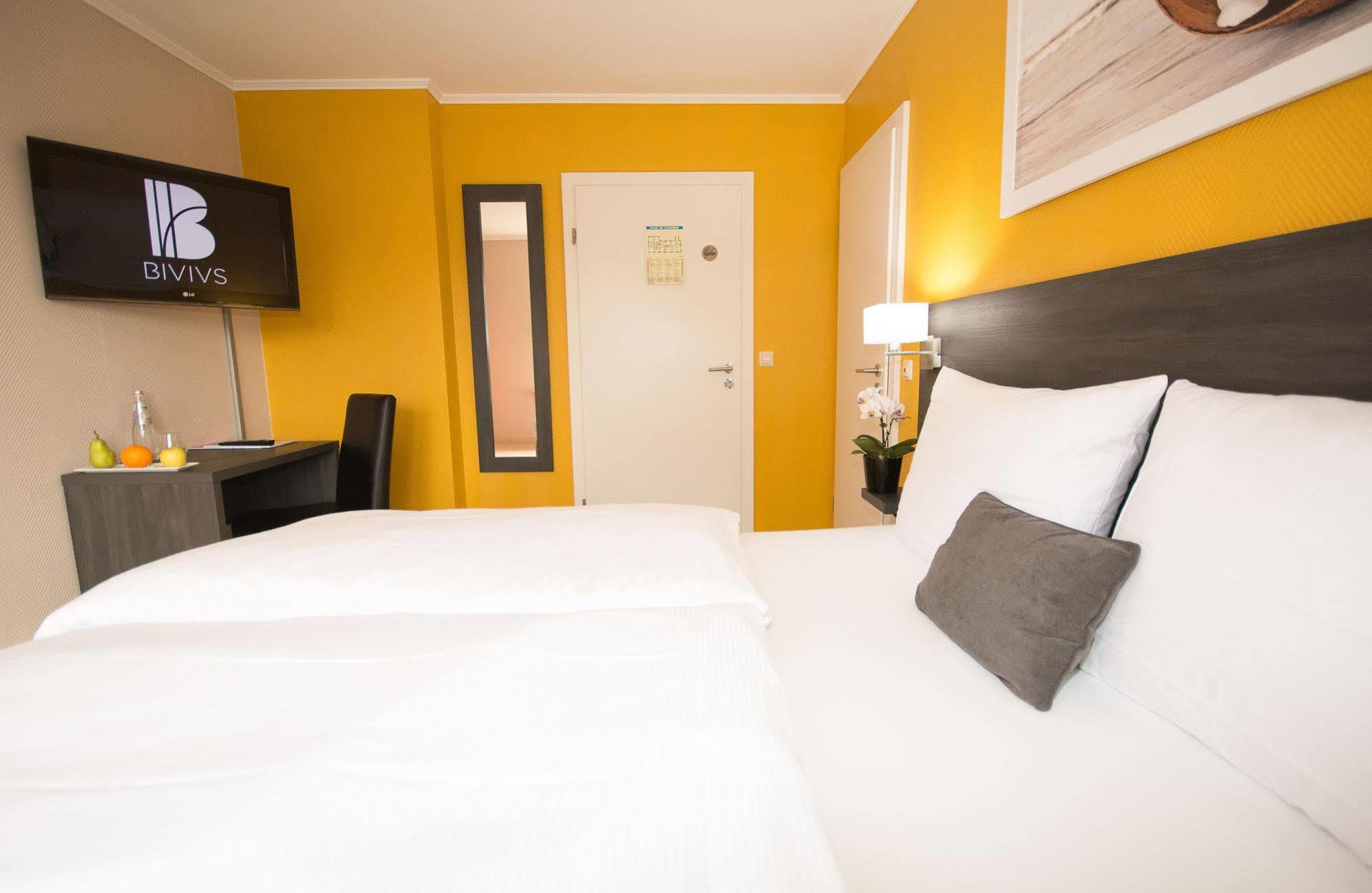 Bivius Hotel Restaurant Luxembourg Штрассен Экстерьер фото